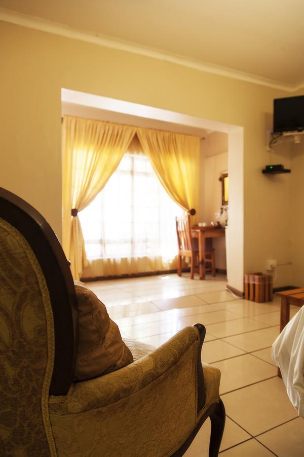 Holme Lea Manor Bed and Breakfast Piet Retief Εξωτερικό φωτογραφία
