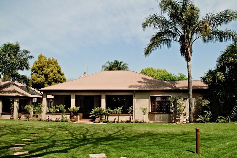 Holme Lea Manor Bed and Breakfast Piet Retief Εξωτερικό φωτογραφία